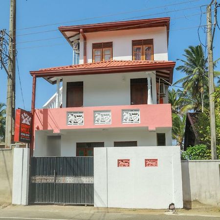 Coconut Hill Homestay Мирисса Экстерьер фото