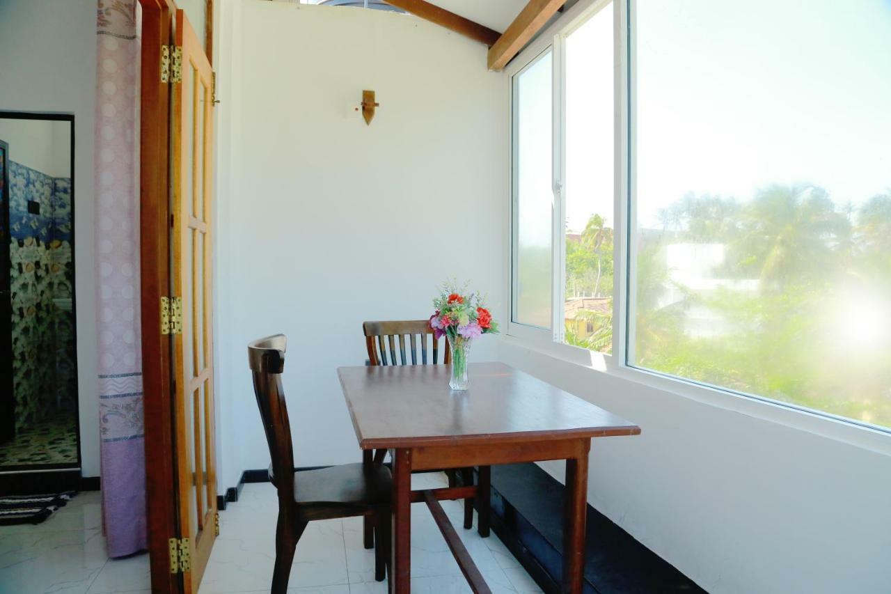 Coconut Hill Homestay Мирисса Экстерьер фото